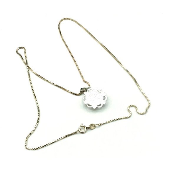 Vintage Starburst Pendant Necklace With Sterling Silver Chain & Intricate Detail - Picture 4 of 6